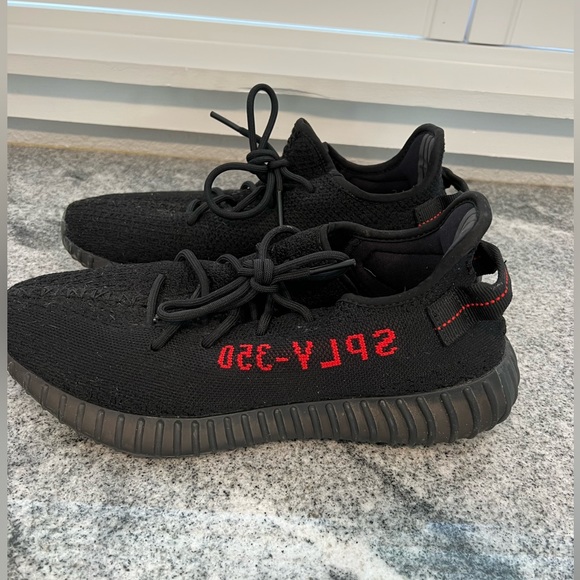 Yeezy 350 bred Sz 11 - Picture 2 of 5